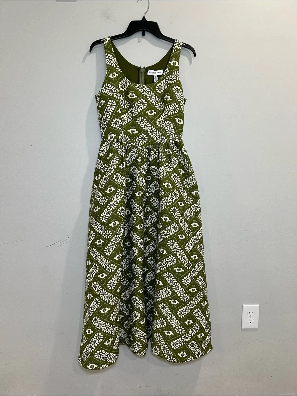 HUNTER BELL Maddy Dress size 6 Olive Green and White Floral Print midi Dress - Picture 3 of 10